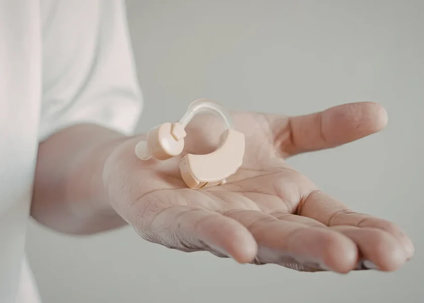 Mikst Tip İşitme Kaybı Nedir? Belirtileri ve Tedavisi